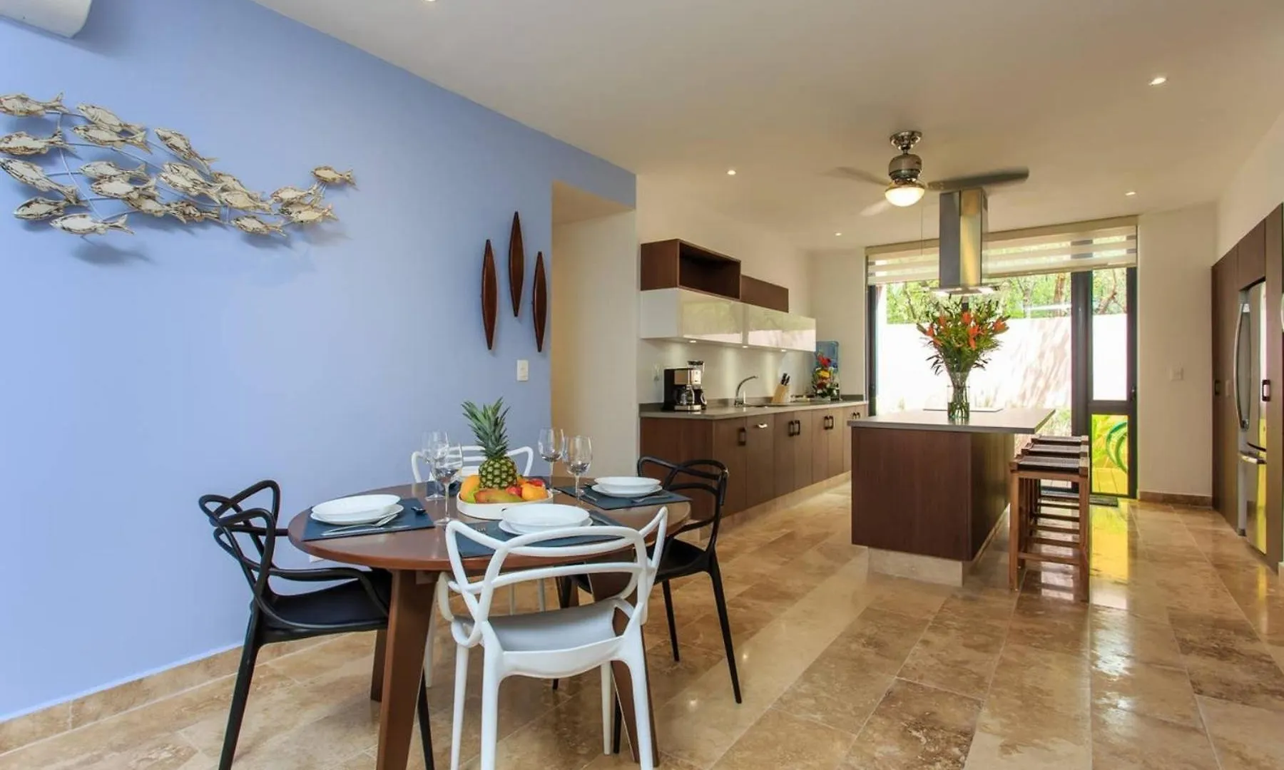Hébergement de vacances Vibrant Condo, Fiberoptic Wifi, Workspace & A Pool Tulum